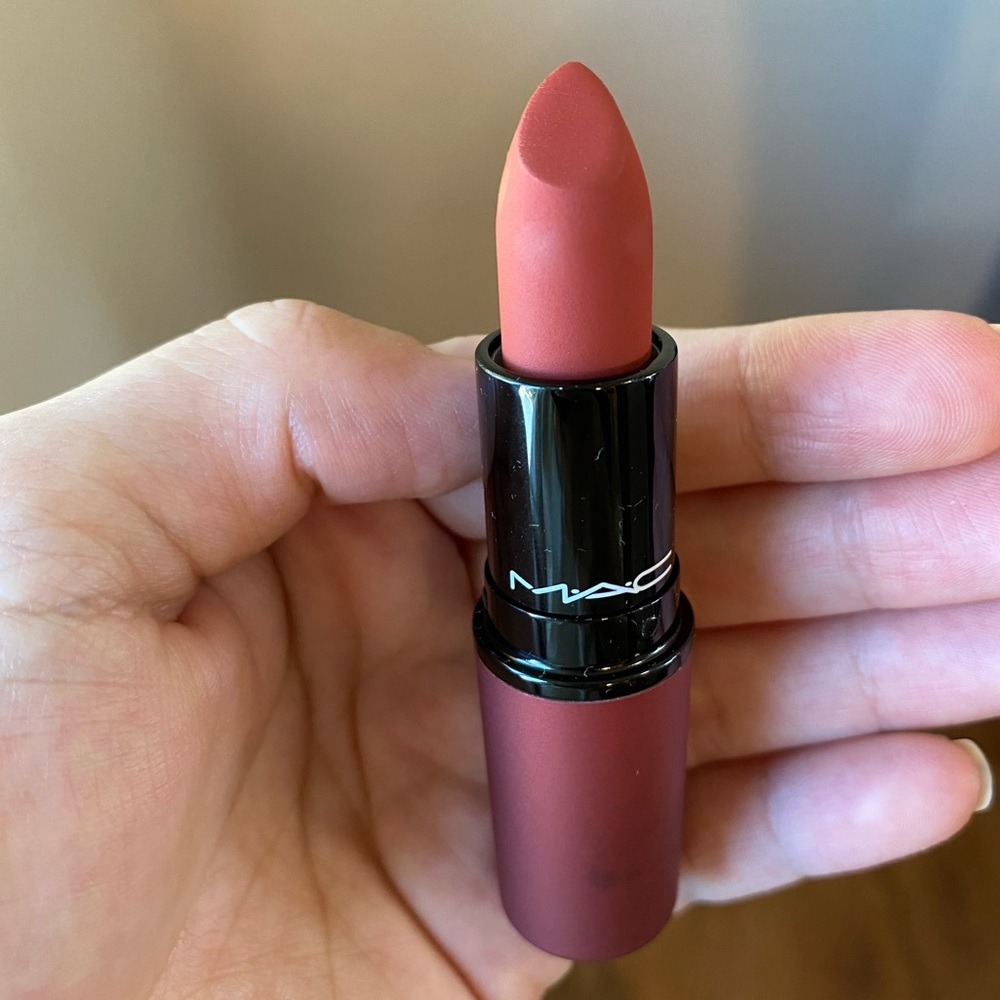 Mac Cosmetics -Devoted to chili